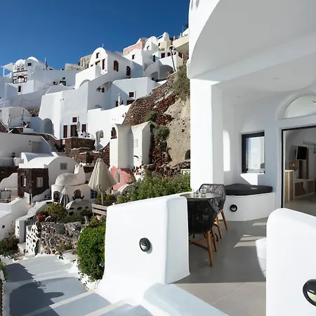 Armonoia Luxury Caves Oia