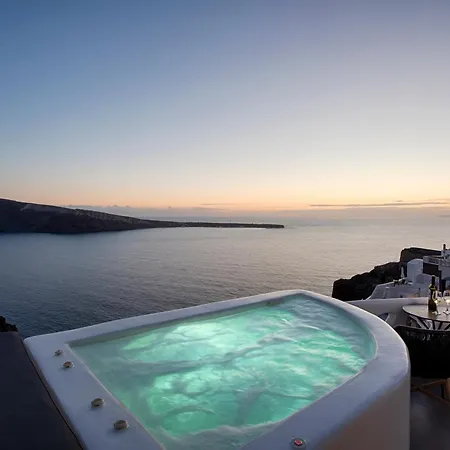 Angle Cavehouse * Oia