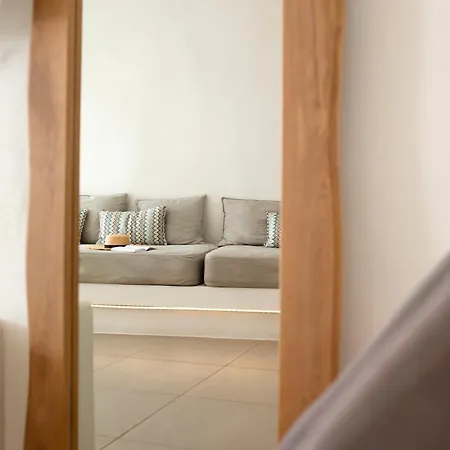 Angle Cavehouse * Oia