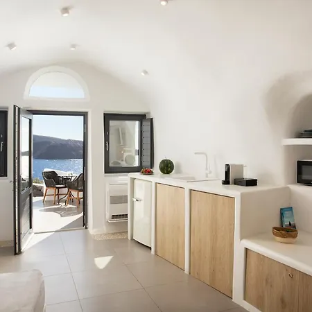 Angle Cavehouse * Oia