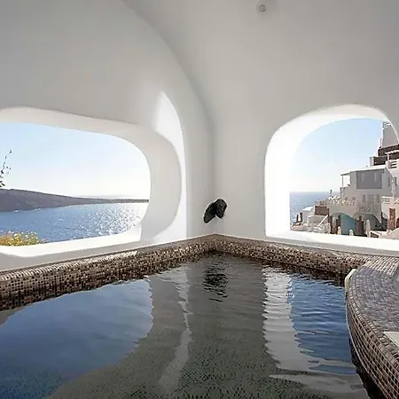 Holiday home Armonoia Luxury Caves Oia (Santorini)