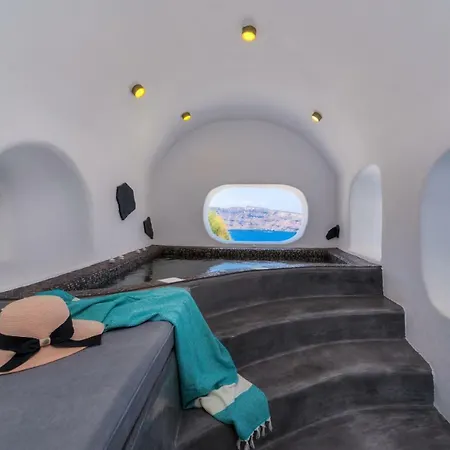 Armonoia Caves * Oia (Santorini)