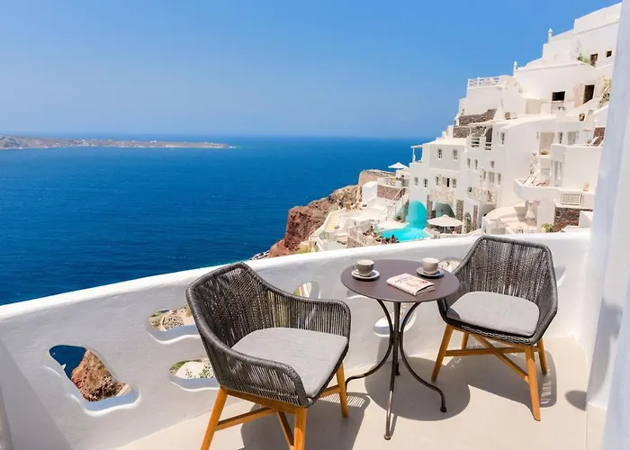 Armonoia Caves Oia (Santorini)