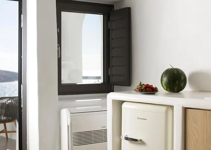 Armonoia Caves Oia (Santorini)