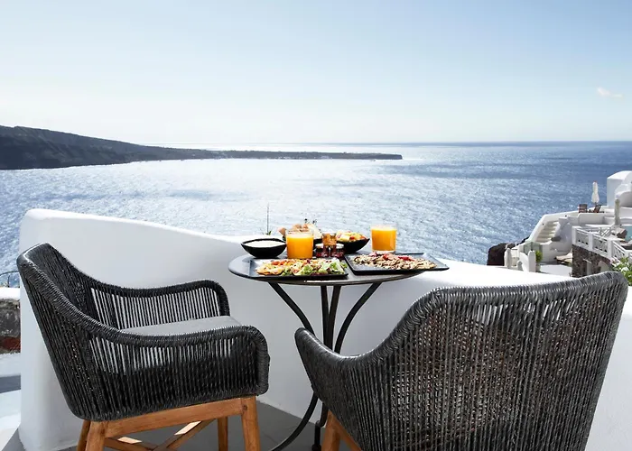 Armonoia Caves Oia (Santorini)