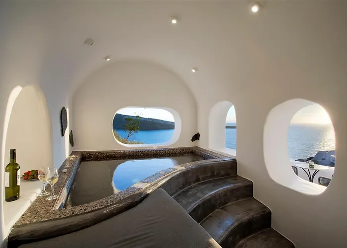 Holiday home Armonoia Caves Oia (Santorini)