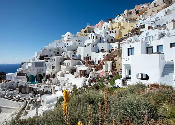 Armonoia Caves Oia (Santorini)
