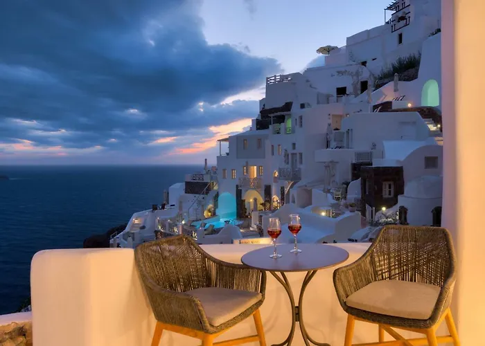 Armonoia Caves Oia (Santorini)