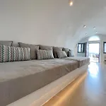 Armonoia Luxury Caves * אויה