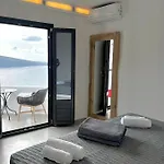 Armonoia Luxury Caves בית נופש *